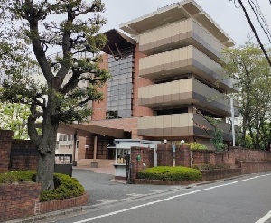 日本大学鶴ケ丘１
